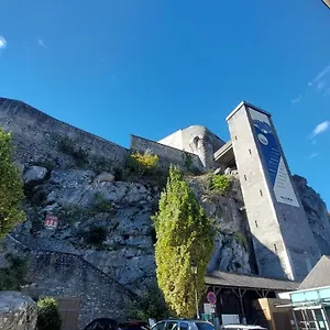 Meuble Au Pied Du Chateau Lourdes