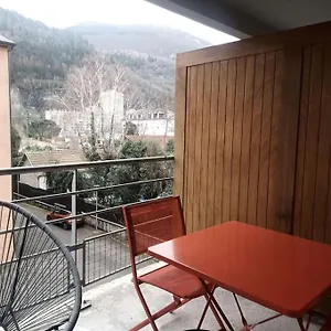 Joli T2 Tres Bien Situe, Parking Couvert Lourdes