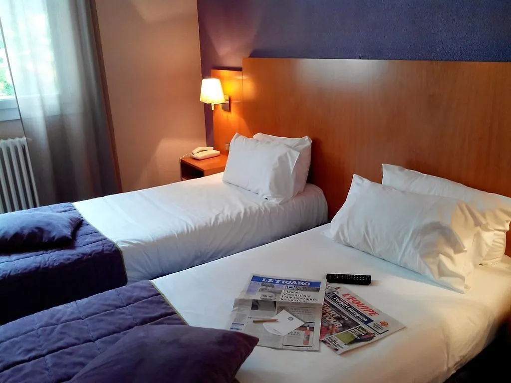 Quality Hôtel Christina Lourdes 3*,