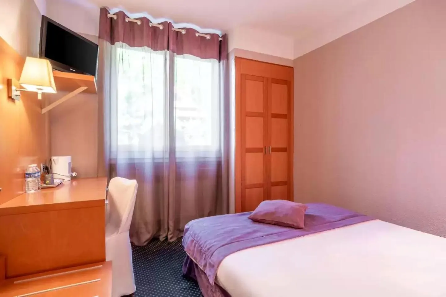Quality Hôtel Christina Lourdes França